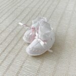 Patuco Cadeneta Perlé Blanco Rosa