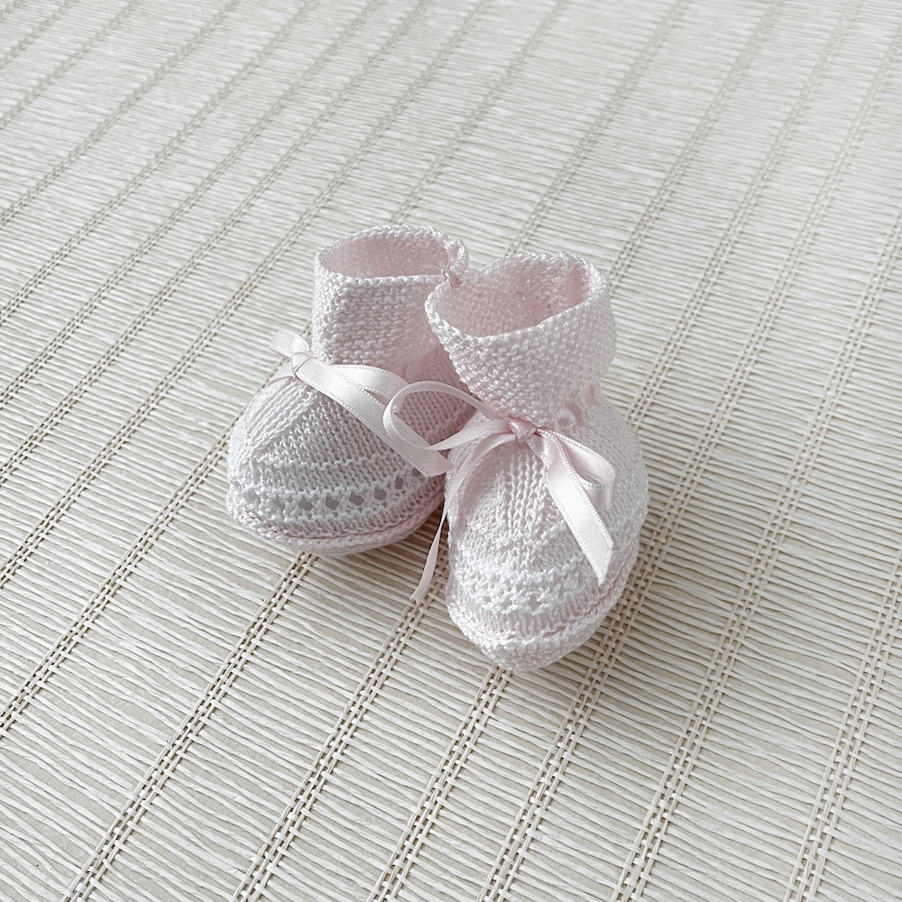 PATUCO CADENETA PERLE ROSA BLAN 2 Patuco Cadeneta Perlé Rosa Blanco - Imagen 1